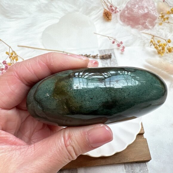 Beautiful Ocean Jasper Heart Carving - Picture 4 of 7